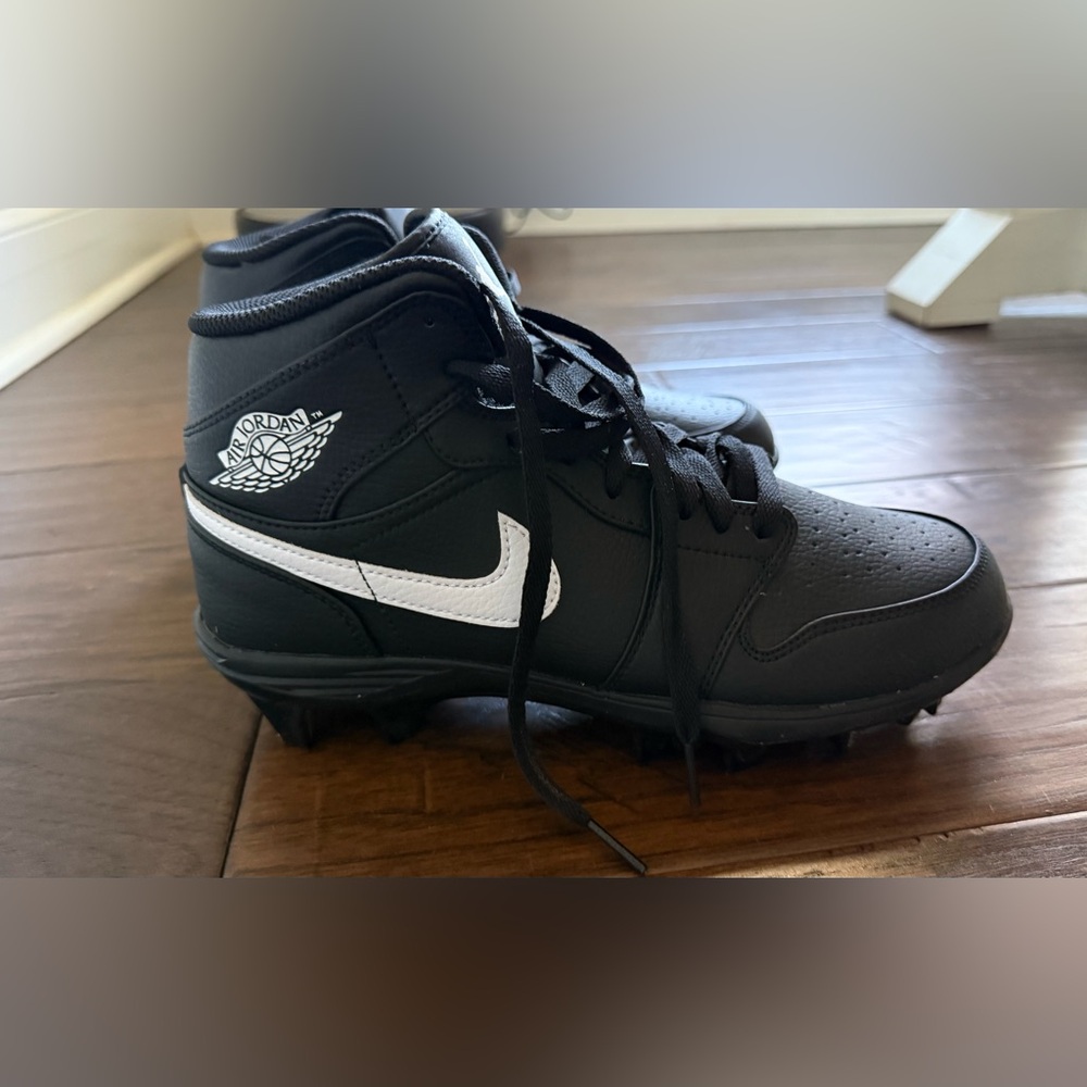 Jordan cleats